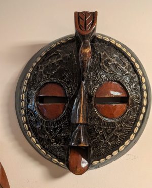 Hand carved African Mask – West Africa 16" diameter 4