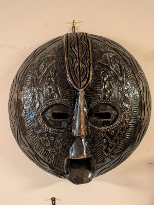 Hand carved African Mask – West Africa 16" diameter 2